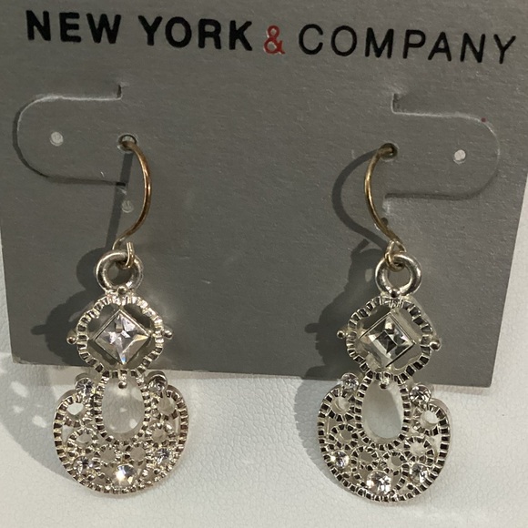 New York & Company Silver Dangle Earrings 1636 - Picture 1 of 3